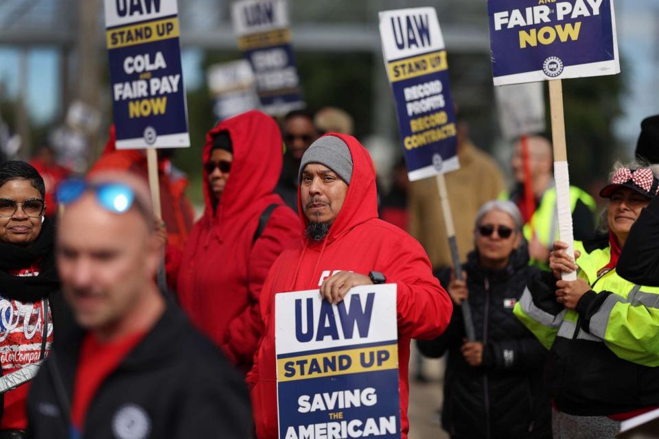 PHOTO: Workers picket outside of the Ford Assembly plant as the UAW strike against the Big Three U.S. automakers continues on Oct. 10, 2023 in Chicago. (Scott Olson/Getty Images)