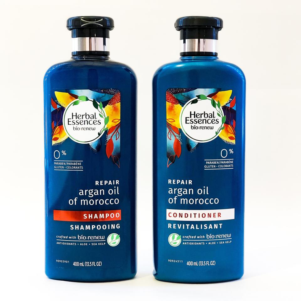 <h1 class="title">Herbal Essences Just Redesigned Its Bottles To Be More Inclusive For Blind Customers 2</h1><cite class="credit">Herbal Essences/P&G</cite>