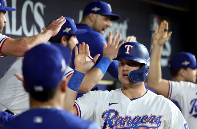 Josh Jung scores first run of 2023 MLB playoffs in Rangers win