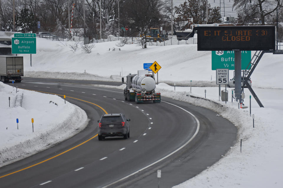 New York State Thruway after a winter storm rolled through Western New York Tuesday, Dec. 27, 2022, in Amherst, N.Y. (AP Photo/Jeffrey T. Barnes)