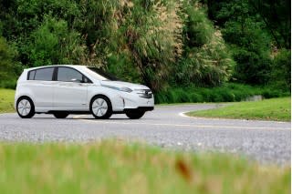 Chevrolet Sail Electric Concept Vehicle