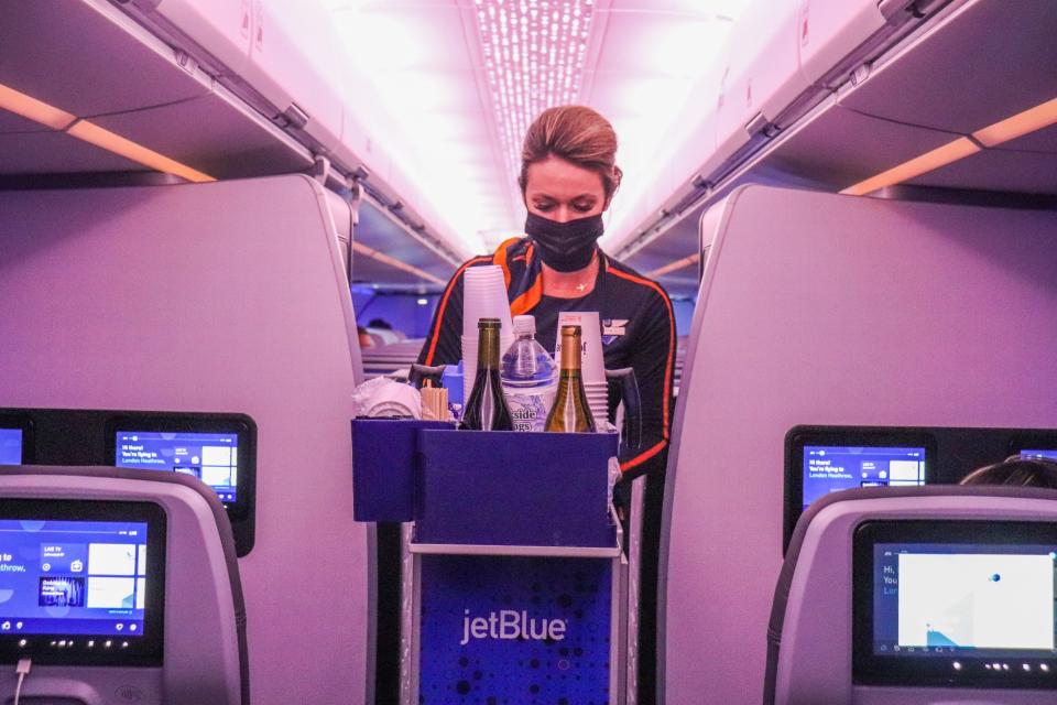 Flying JetBlue Airways from New York to London - JetBlue Airways London Inaugural Flight