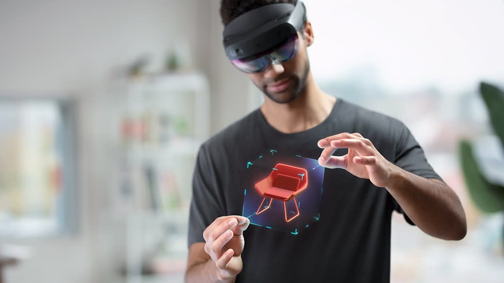  HoloLens 2. 