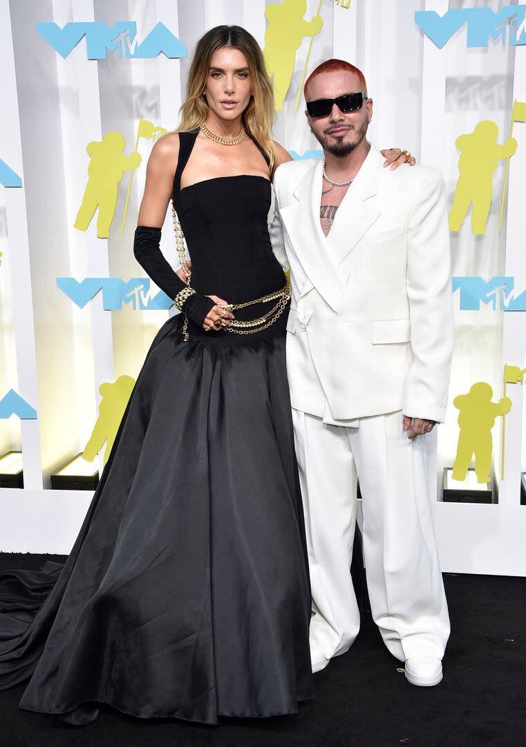 Valentina Ferrer y J Balvin, en los MTV Video Music Awards 2022
