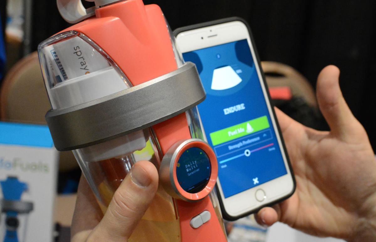 LifeFuel's Smart Water Bottle Adds Healthy Vitamins and Flavor