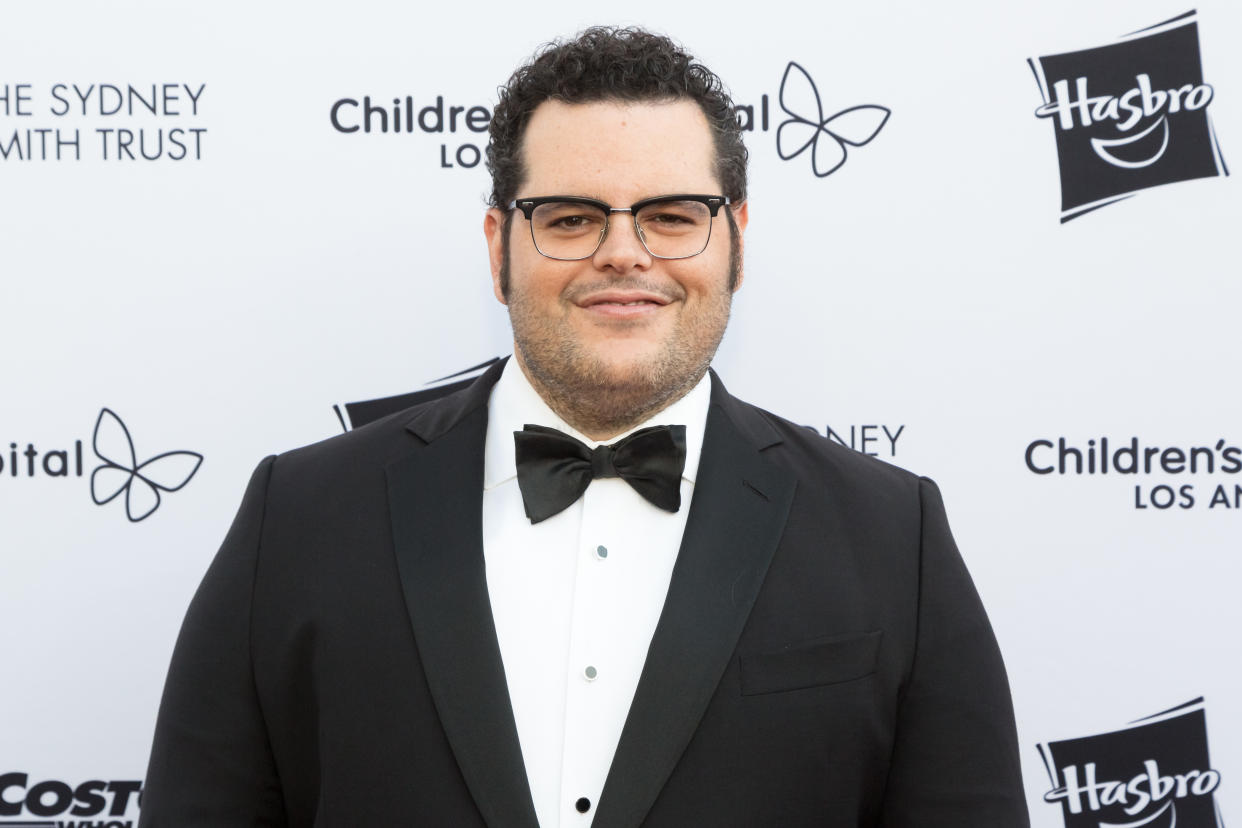 LOS ANGELES, CALIFORNIA - OCTOBER 20:  Josh Gad attends 2018 From Paris With Love Children's Hospital Los Angeles Gala at L.A. Live Event Deck on October 20, 2018 in Los Angeles, California.  (Photo by Greg Doherty/WireImage)