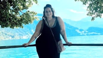 Whitney Way Thore