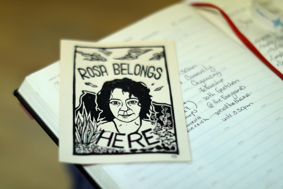 <p>A leaflet is seen during a strategy meeting for immigrant Rosa Sabido who lives in sanctuary in the United Methodist Church while facing deportation in Mancos, Colo., July 18, 2017. (Photo: Lucy Nicholson/Reuters) </p>