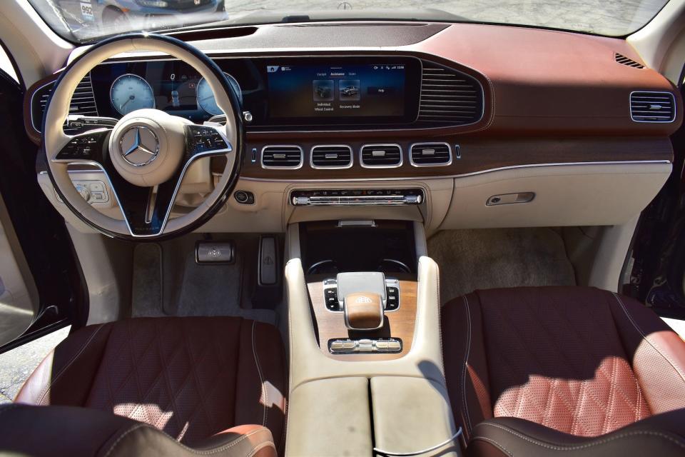 2024 Mercedes-Maybach GLS 600 dashboard