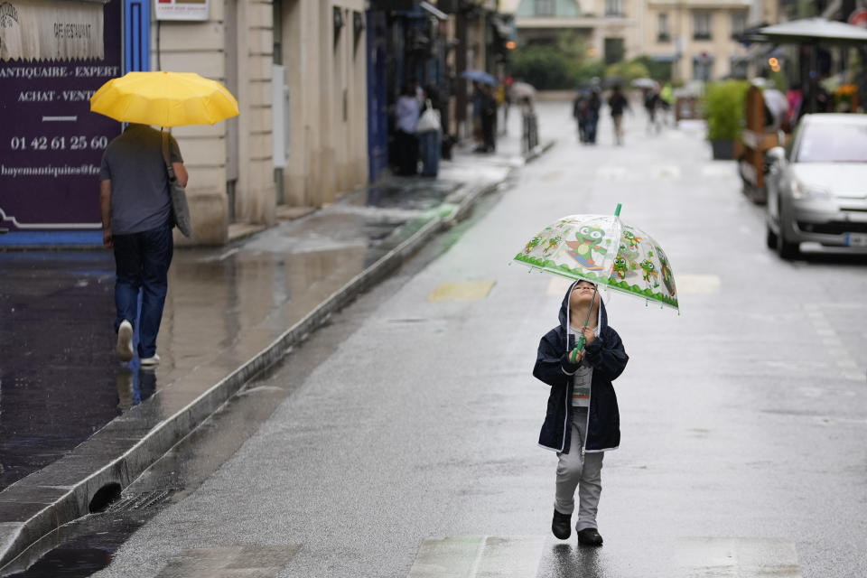 Paris barricades start to come down after opening ceremony on the Seine