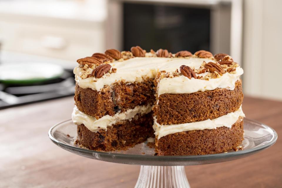 <p>Forget spring flowers—these cake ideas will be the prettiest thing on your Easter table. Whether your family likes cheesecakes, cookie cakes, layer cakes, or bundt cakes, we've got an option for you. Need a main course to go with your <a href="https://www.delish.com/holiday-recipes/easter/g432/easter-desserts/" rel="nofollow noopener" target="_blank" data-ylk="slk:dessert;elm:context_link;itc:0;sec:content-canvas" class="link ">dessert</a>? Check out our <a href="https://www.delish.com/holiday-recipes/easter/g81/easter-dinner-ideas/" rel="nofollow noopener" target="_blank" data-ylk="slk:Easter dinner recipes;elm:context_link;itc:0;sec:content-canvas" class="link ">Easter dinner recipes</a> for plenty of inspiration.</p>