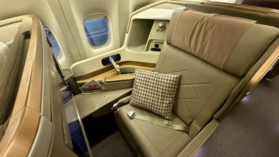 Singapore Airlines business class. - Andrew Kunesh/CNN Underscored