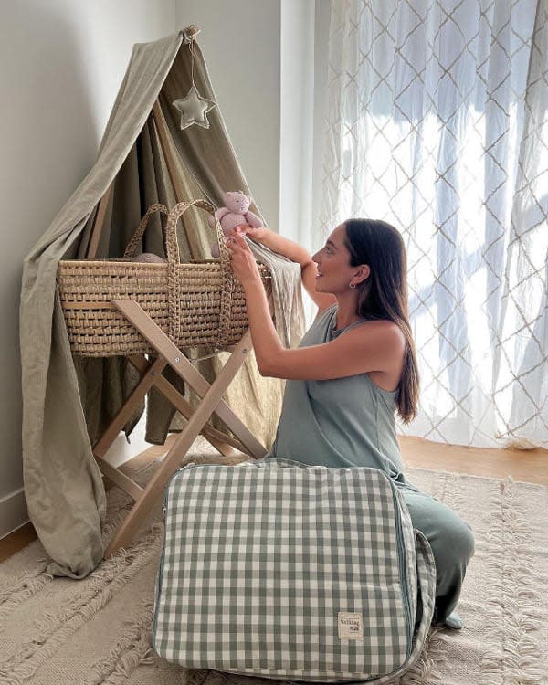 Ana Iglesias decora la habitación de su niña