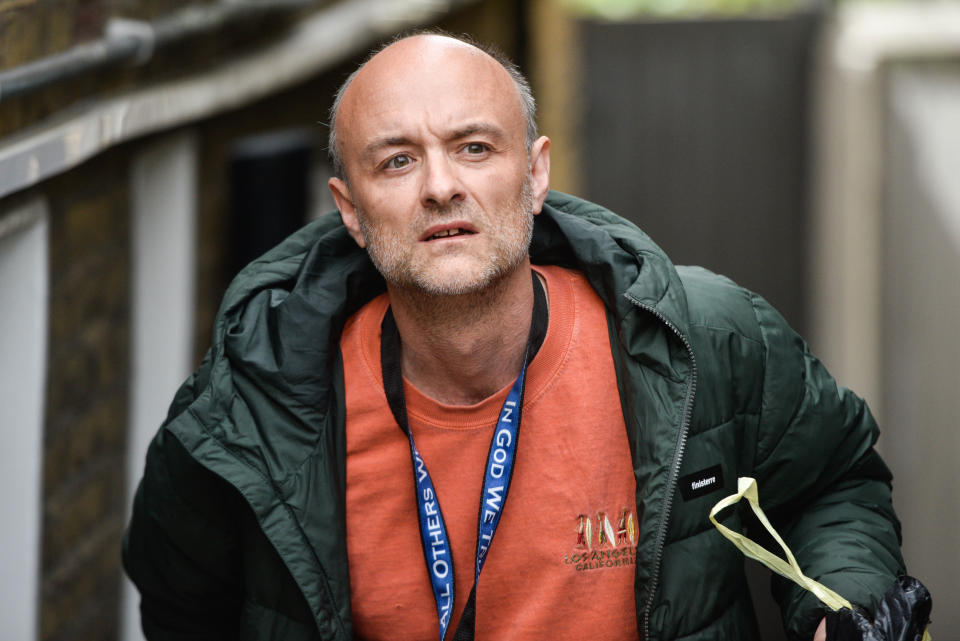 LONDON, ENGLAND - MAY 24: Dominic Cummings, Chief Advisor to Prime Minister Boris Johnson, is seen leaving his house on May 24, 2020 in London, England. On March 31st 2020 Downing Street confirmed to journalists that Dominic Cummings was self-isolating with COVID-19 symptoms at his home in North London. Durham police have confirmed that he was actually hundreds of miles away at his parent's house in the city. (Photo by Peter Summers/Getty Images)