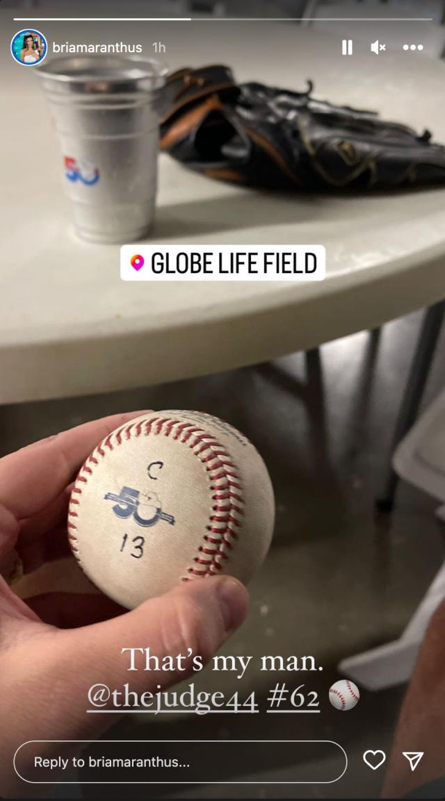 Aaron Judge gives 61st HR ball to mom