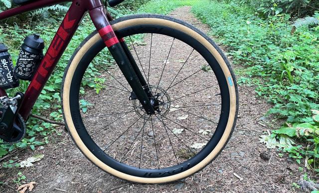 Rene Herse Barlow Pass tires reviewed: a true All-Road tire with