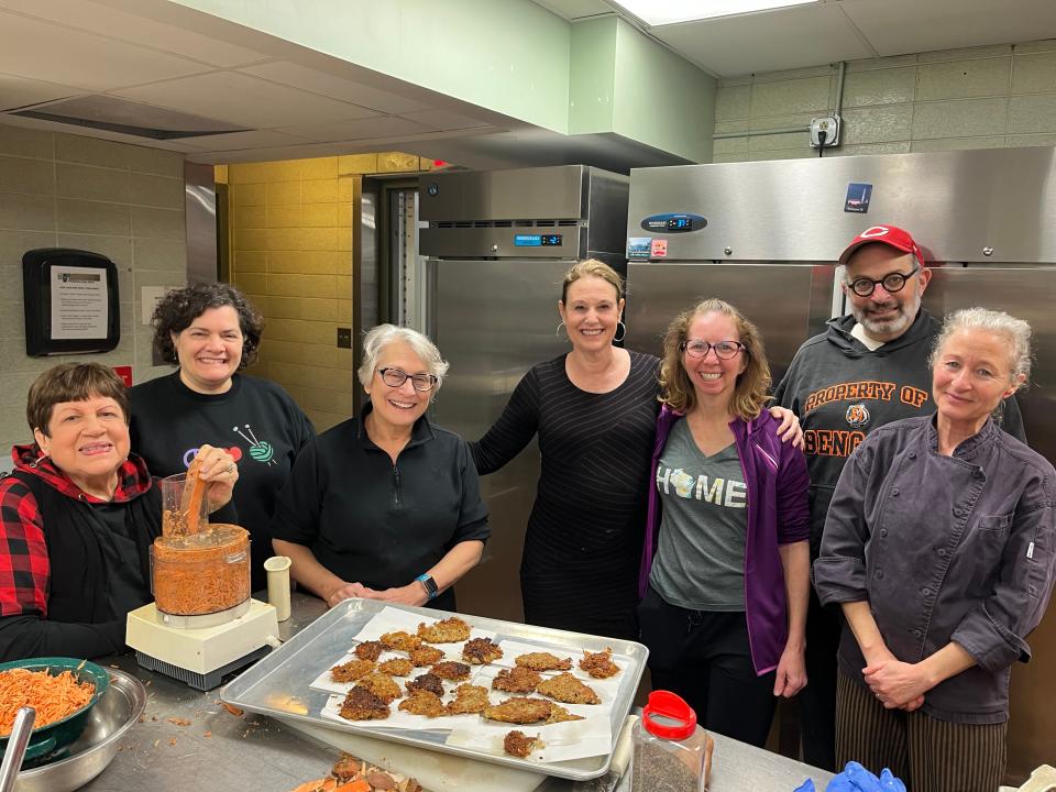 The Congregation Sinai latke cooking team of Diane Sobel (left to right), Lilly Goren, Miriam Horowitz, Jennifer Moglowsky, Jenni Goldbaum, Ed Levitas and Jill Weinshel.