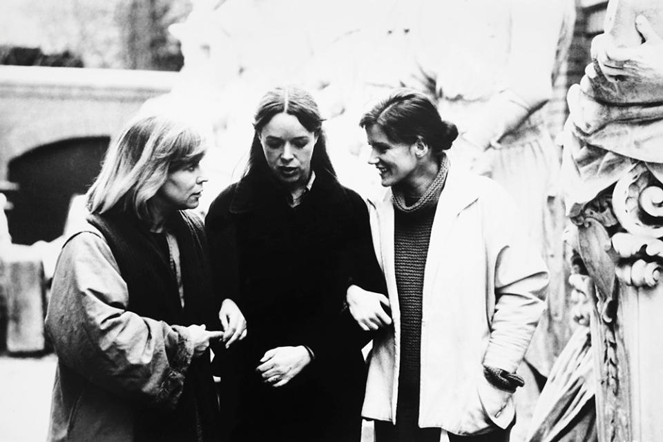 director Margarethe von Trotta, Jutta Lampe, Barbara Sukowa on set of 'Marianne and Julianne'