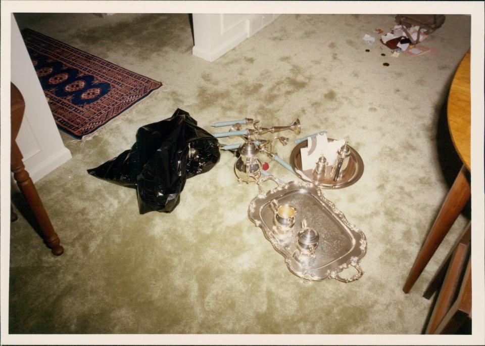 Tea set and garbage bag at Krauseneck crime scene