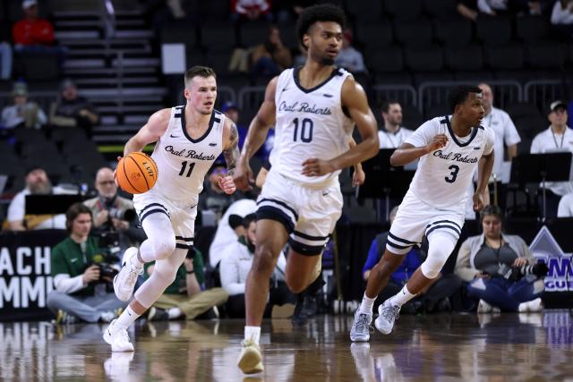 Men's Basketball Rides Momentum into Summit League Tournament