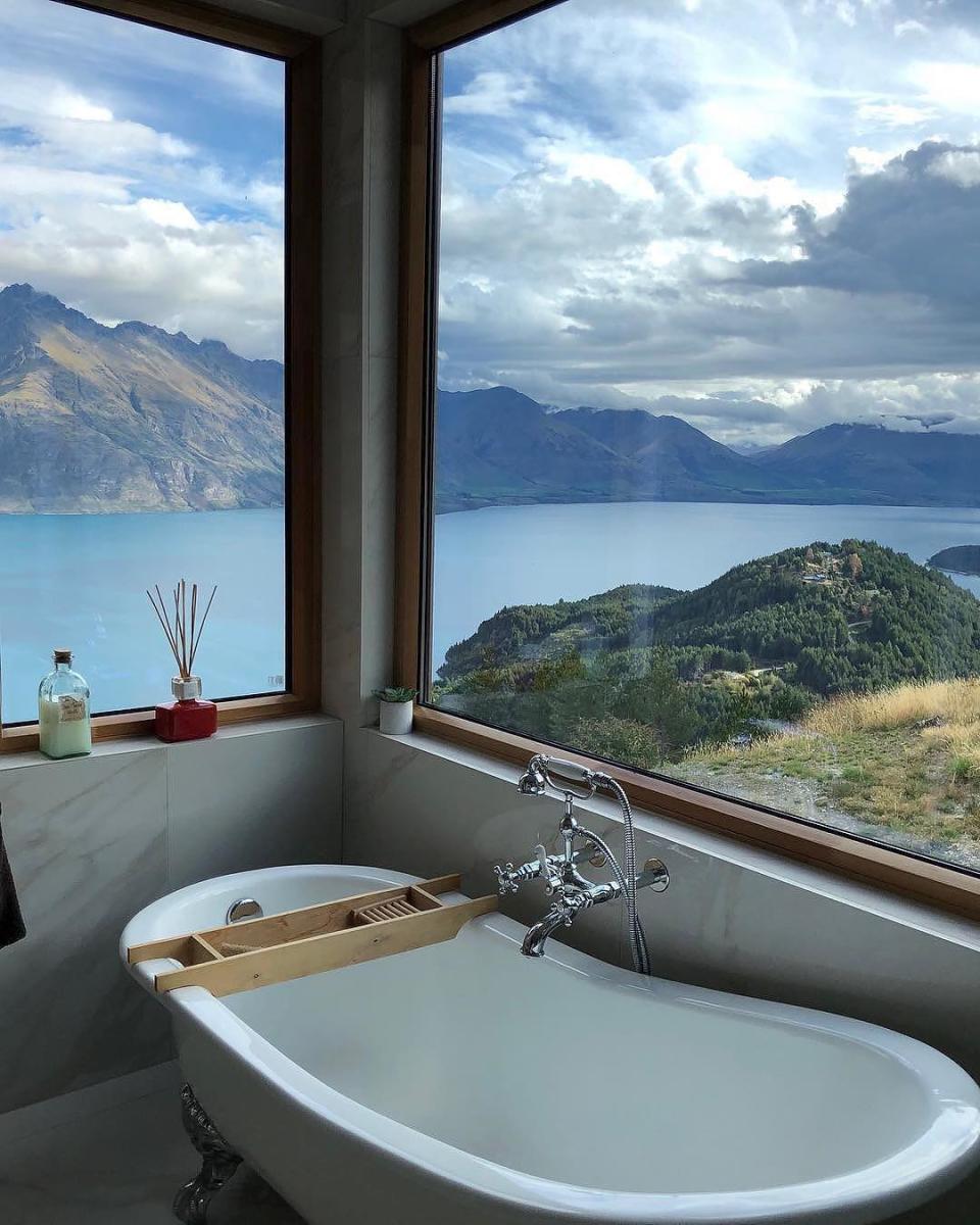 <p>The most liked photo garnered almost 110,000 likes and we’re not surprised. Who wouldn’t love a hot soak in the tub with New Zealand’s famous Lake Wakatipu as the backdrop? <em>[Photo: Airbnb] </em> </p>