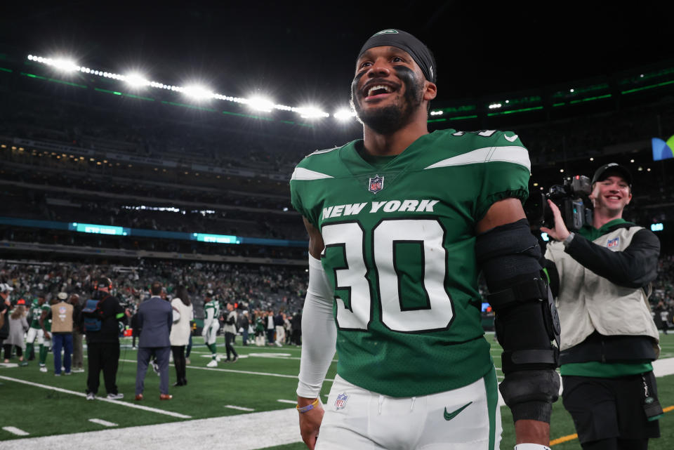 Oct 15, 2023; East Rutherford, New Jersey, USA; New York Jets cornerback Michael Carter II (30) celebrates after the game against the <a class="link " href="https://sports.yahoo.com/nfl/teams/philadelphia/" data-i13n="sec:content-canvas;subsec:anchor_text;elm:context_link" data-ylk="slk:Philadelphia Eagles;sec:content-canvas;subsec:anchor_text;elm:context_link;itc:0">Philadelphia Eagles</a> at MetLife Stadium. Mandatory Credit: Vincent Carchietta-USA TODAY Sports