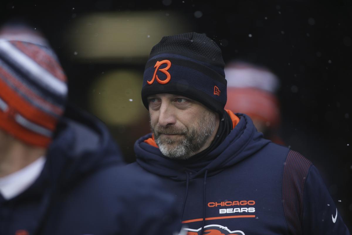 Chicago Bears fire John Fox after 5-11 season