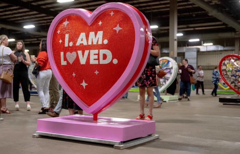“You Are Loved, Kansas City” by artist Katie Henrichs is one of 40 hearts that make up the 2023 season of The Parade of Hearts. Nick Wagner/nwagner@kcstar.com