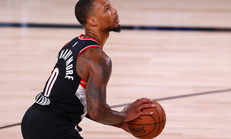 Damian Lillard shoots a shot in the NBA bubble.