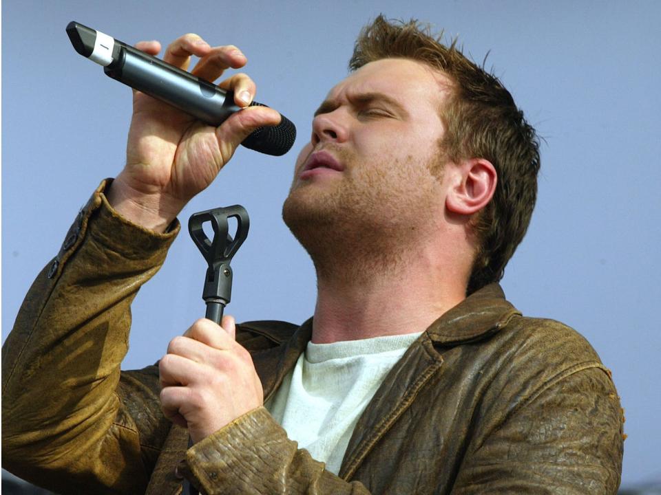 Singer Daniel Bedingfield performs at 102.7 KIIS-FM's 6th Annual 'Wango Tango - The Ultimate Reality Show' at the Rose Bowl on May 17, 2003 in Pasadena, California.