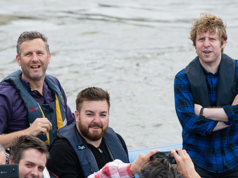 Brooker (centre) and ‘Last Leg’ co-hosts Adam Hills and Josh Widdicombe pursuing Nigel Farage for an interview in a boat on the River Thames in June 2016 (Getty Images)