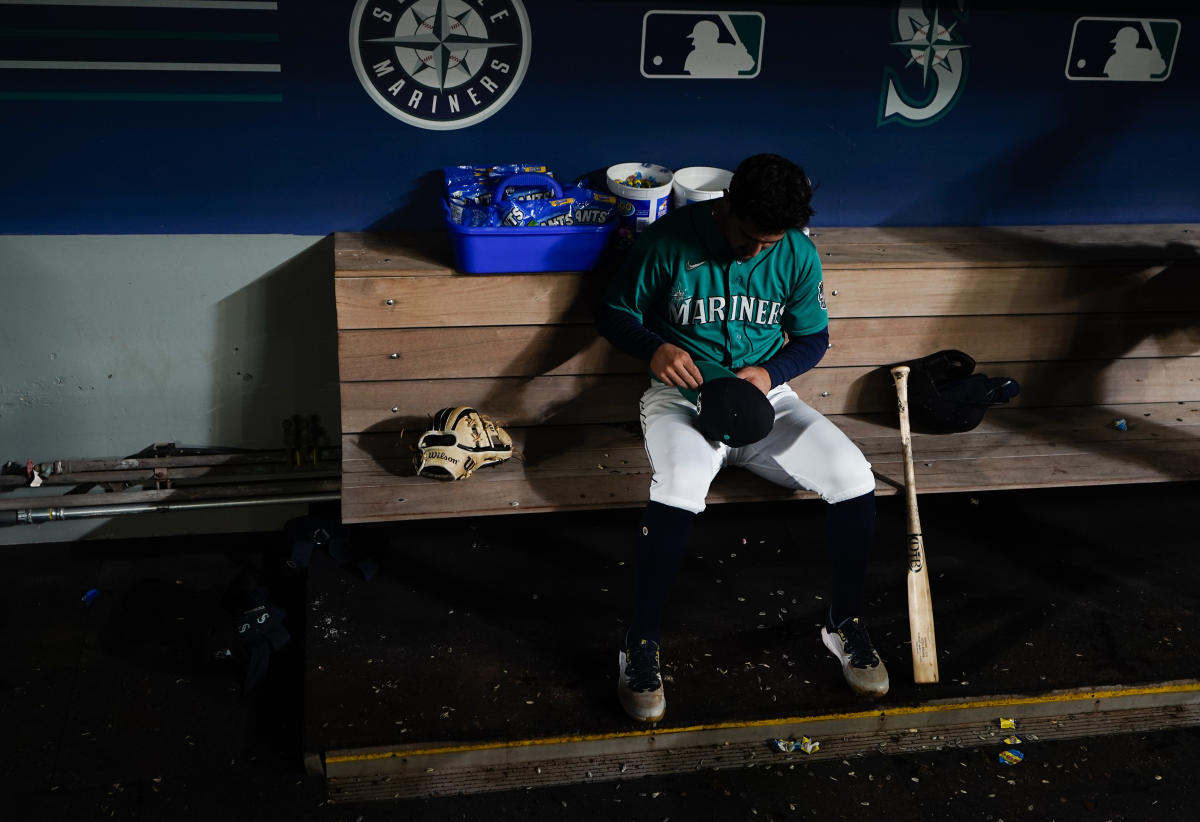 With one big swing, Cal Raleigh ends playoff drought for the Seattle  Mariners