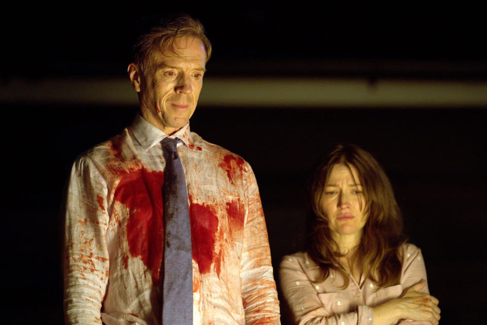 [L-R] Damian Lewis as “Peter Radley” and Kelly Macdonald as “Helen Radley” in the comedy horror THE RADLEYS, a Lionsgate release (Lionsgate)