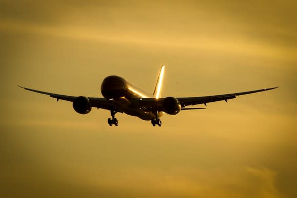 A boeing 787 in flight.