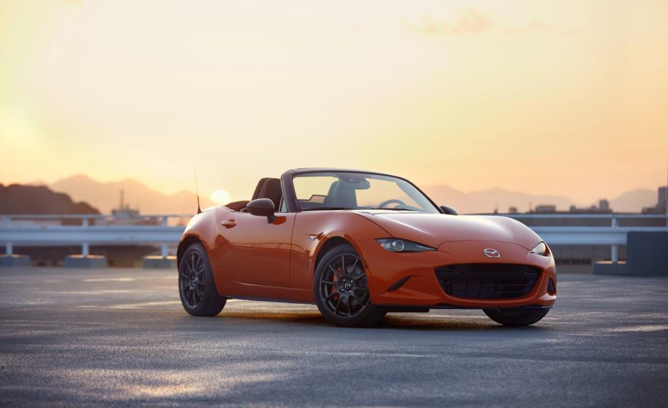 <p>Like the original Acura NSX, the original Mazda MX-5 Miata made its debut 30 years ago at the 1989 Chicago auto show. To commemorate the anniversary, Mazda has revealed a limited run of<a rel="nofollow noopener" href="https://www.caranddriver.com/news/a26214470/2019-mazda-mx-5-miata-30th-anniversary-edition-photos-info/" target="_blank" data-ylk="slk:MX-5 Miata 30th Anniversary Editions;elm:context_link;itc:0;sec:content-canvas" class="link "> MX-5 Miata 30th Anniversary Editions</a>. They're easy to spot: Every single one will be painted in an exclusive Racing Orange color.</p>