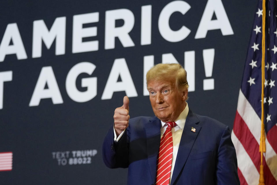 El candidato y expresidente Donald Trump el pasado 6 de enero en Clinton, Iowa. (AP Photo/Charlie Neibergall)