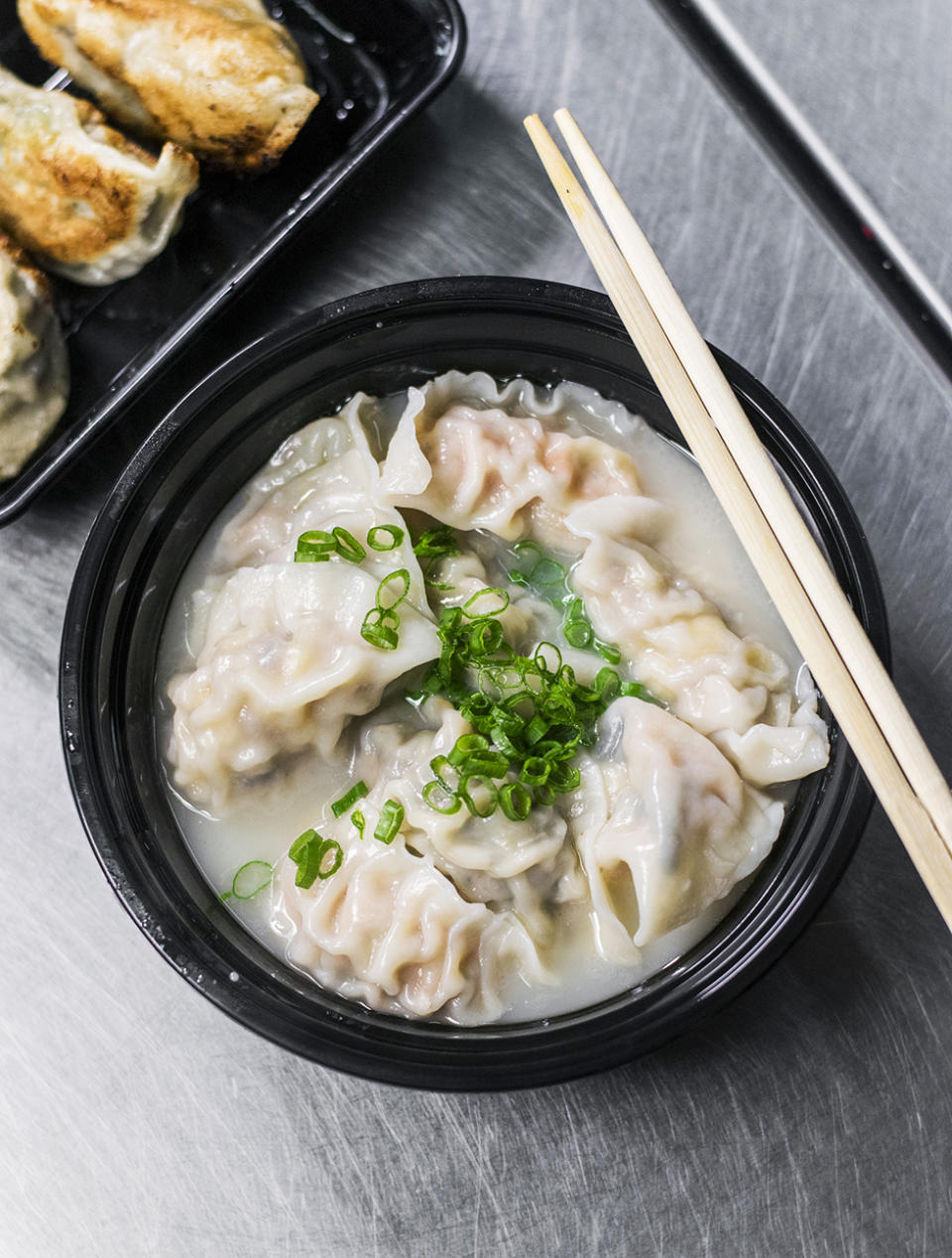 荃灣美食︱大窩口家庭式經營餃子店做乜餃！高峰日賣千隻 媽媽無味精菜肉餃子