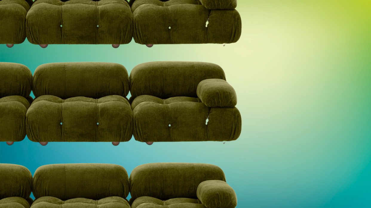  A collage of a sofa from B&B Italia on a colorful background. 