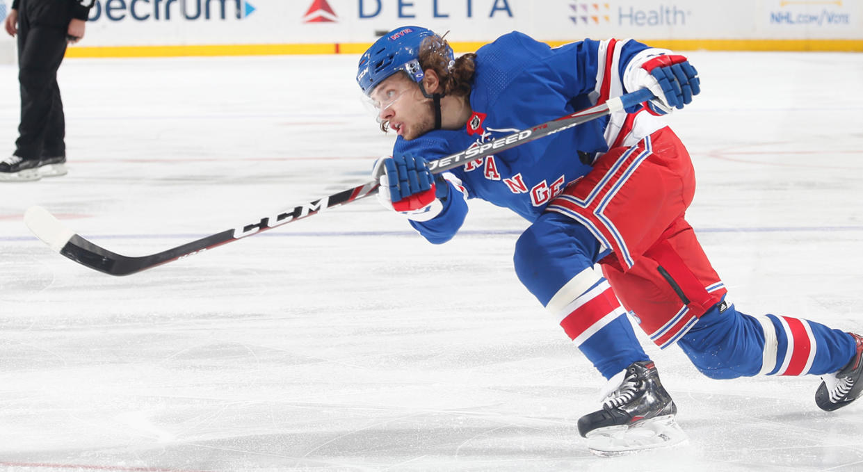 NEW YORK, NY - JANUARY 13: Artemi Panarin #10 of the New York Rangers shoots the puck against the New York Islanders at Madison Square Garden on January 13, 2020 in New York City. (Photo by Jared Silber/NHLI via Getty Images) 