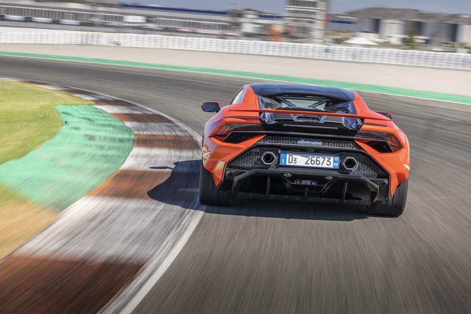 2023 Lamborghini Huracán Tecnica - Photos From Every Angle