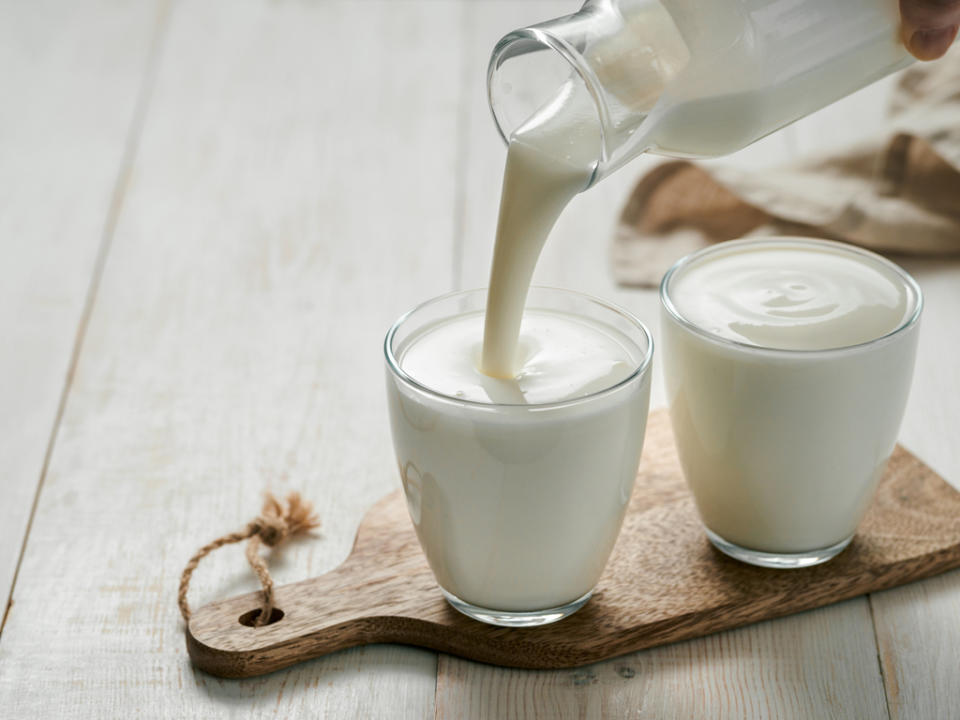 大陸一名28歲男子每天都喝一杯牛奶，卻因為糟糕習慣導致自己罹患肝癌。(示意圖／shutterstock)