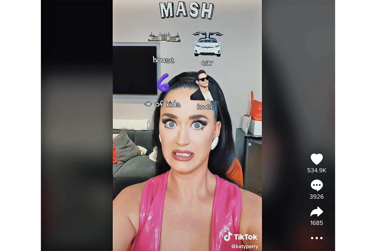 https://www.tiktok.com/@katyperry/video/7127889434929794347?referer_url=https%3A%2F%2Fwww.eonline.com%2Fnews%2F1340808%2Fkaty-perry-has-a-message-for-kim-kardashian-and-orlando-bloom-about-new-lover-pete-davidson&amp;referer_video_id=7127889434929794347&amp;refer=embed&amp;referer_url=https://www.eonline.com/news/1340808/katy-perry-has-a-message-for-kim-kardashian-and-orlando-bloom-about-new-lover-pete-davidson No offense @Kim Kardashian (and Orlando? ����‍♀️) House With A View - Cyn 534.9K 3926 1685 katyperry Katy Perry · 22h ago 3926 comments