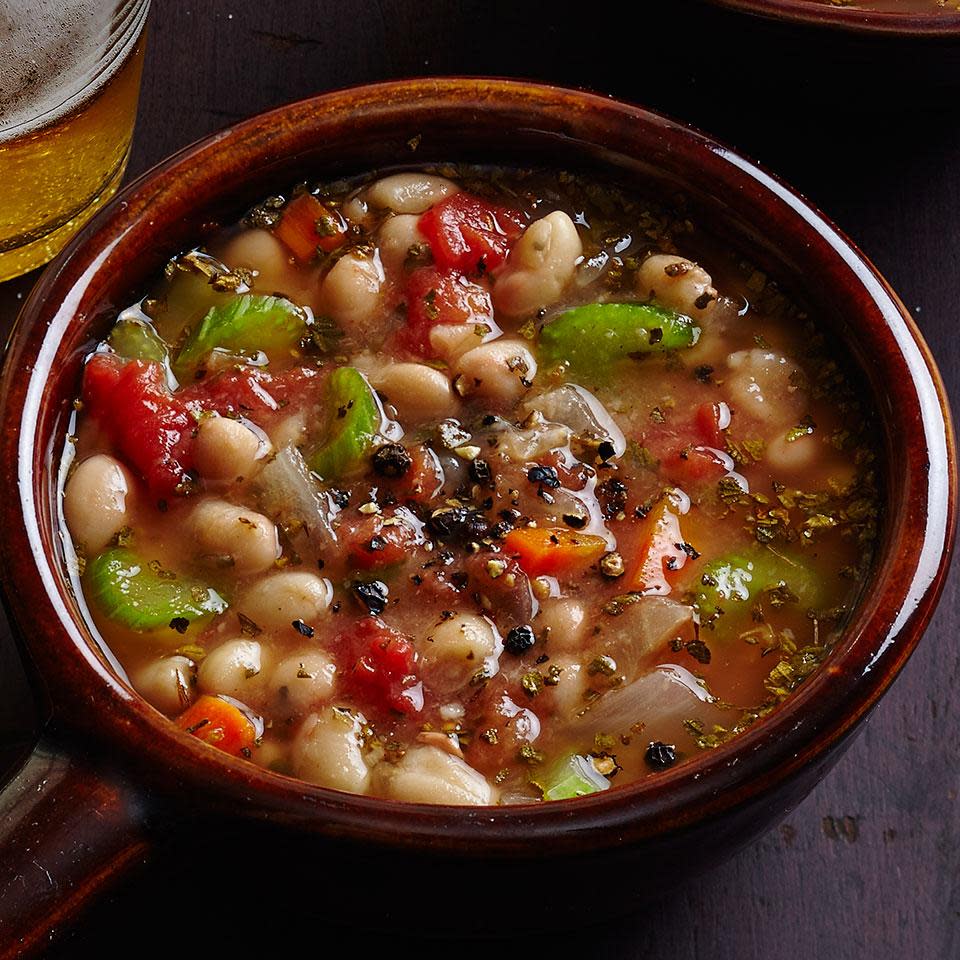 White Bean Soup (Fassoulatha)