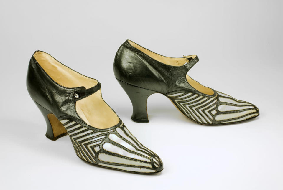 1920s art deco shoes at the Bata Shoe Museum 
