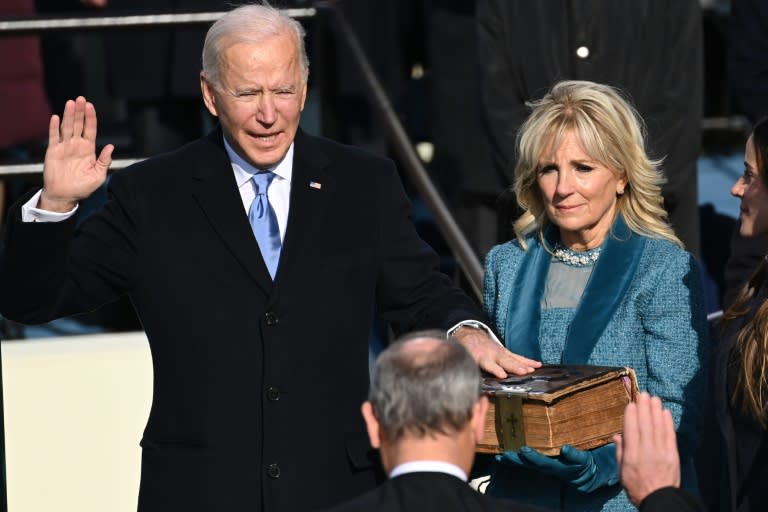 Biden legt den Amtseid ab (Foto: AFP)