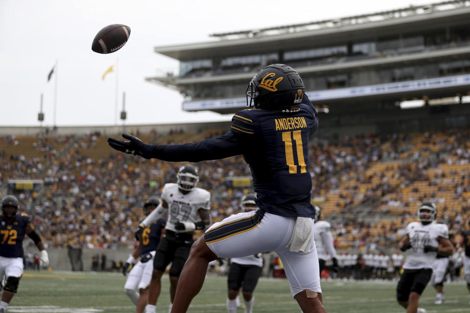 California wide receiver Mavin Anderson (11) drops a pass in the end zone during the first half of an NCAA college football game against UNLV in Berkeley, Calif., Saturday, Sept. 10, 2022. (AP Photo/Jed Jacobsohn)