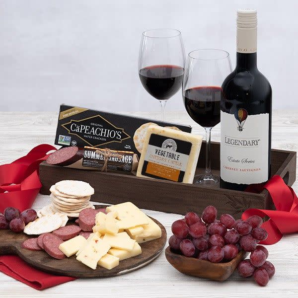 24) Gift Boxes Wine