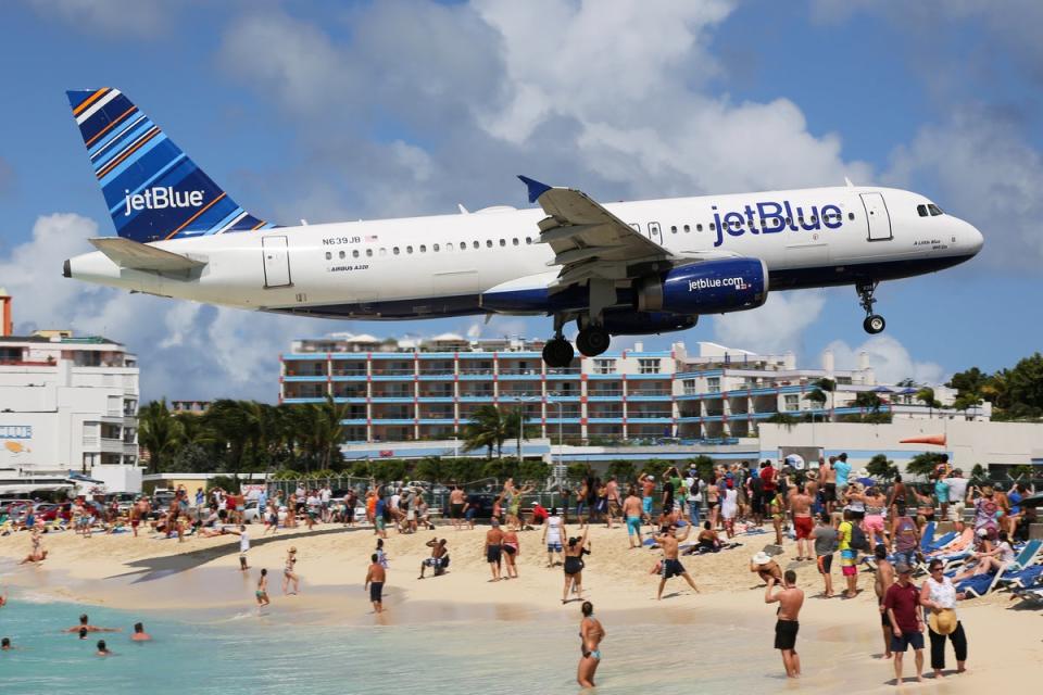 Spend over $2,000 on jetBlue for $129 off your holiday (Getty Images)