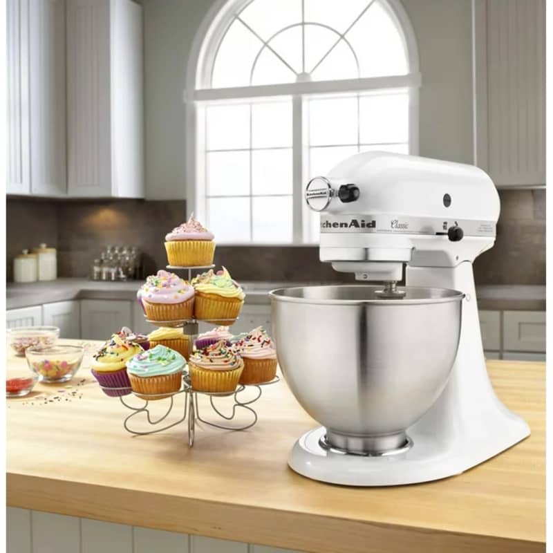 KitchenAid Classic Series 4.5 Quart Tilt-Head Stand Mixe