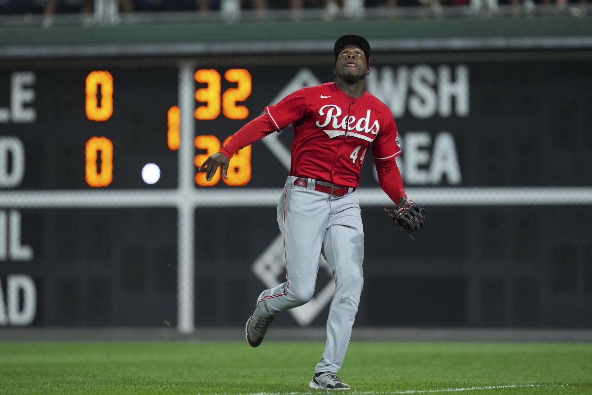 Aquino slam helps Reds rout Rockies for doubleheader split - Seattle Sports